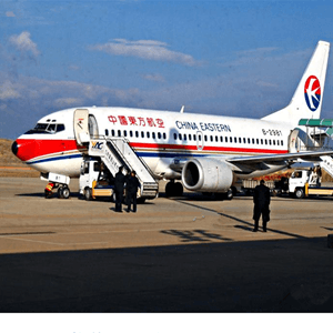 三义航空货运航空快运业稳步发展的原因是什么？